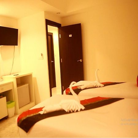 Rayaan Oriental Guest House & Restaurant Patong Exterior photo