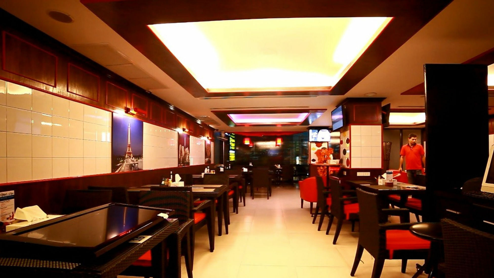 Rayaan Oriental Guest House & Restaurant Patong Exterior photo